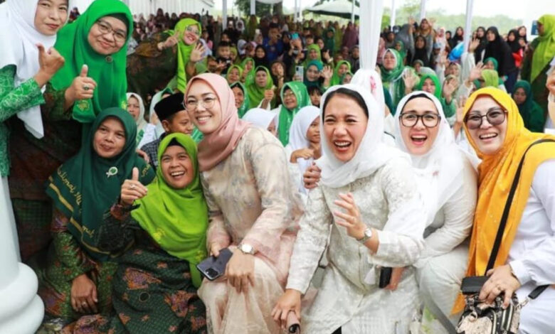 Masjid Endan Andansih Diresmikan, Ambu Anne Bangga