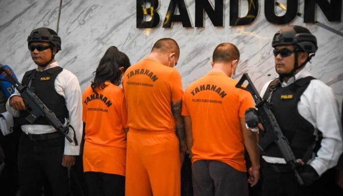 Pasutri di Kota Bandung Ditangkap karena Sabu 3,8 Kg