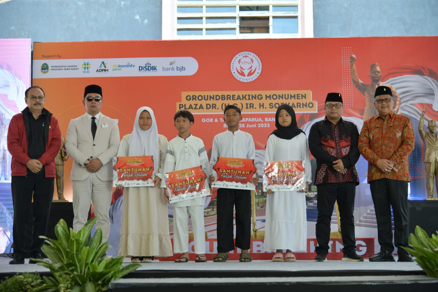 Pembangunan Plaza Monumen Sukarno Disambut Bahagia