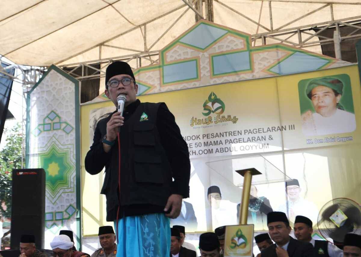 Ridwan Kamil Hadiri Haul Emas Ke-50 Mama Pagelaran Subang