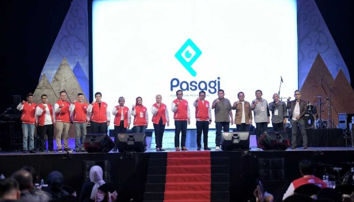 Ridwan Kamil Meluncurkan Pengawasan Media Digital