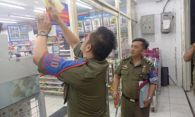 Satpol PP Kota Cimahi Perketat Pengawasan Operasional Minimarket