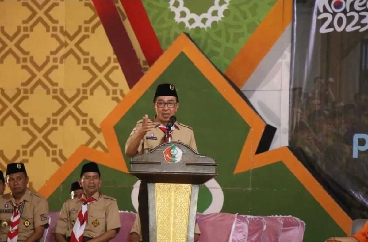 Ade Suryaman Lepas Pramuka Kabupaten Sukabumi