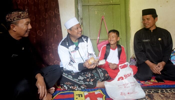 Aria Naizar Syaputra Viral, Pak Uu Terenyuh
