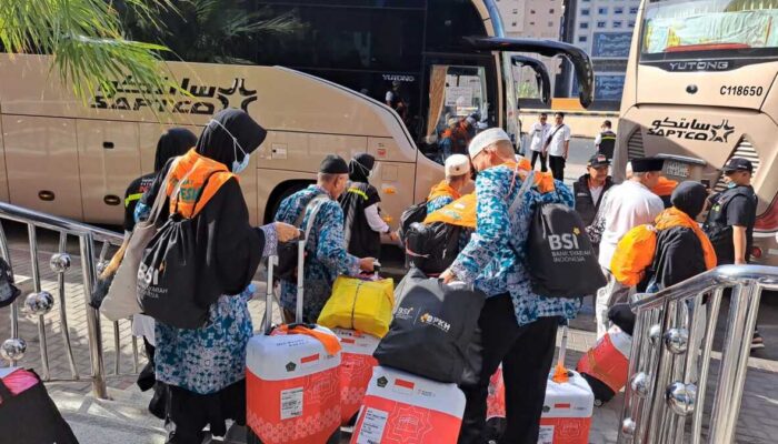 Jemaah Haji Kloter 1 dari Garut – Cianjur Pulang ke Tanah Air