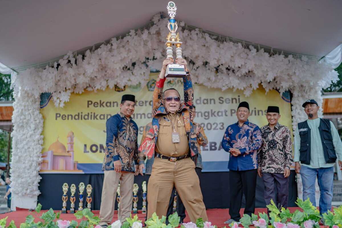 Kota Bandung Juara Umum Pentas PAI SD Se-Jabar