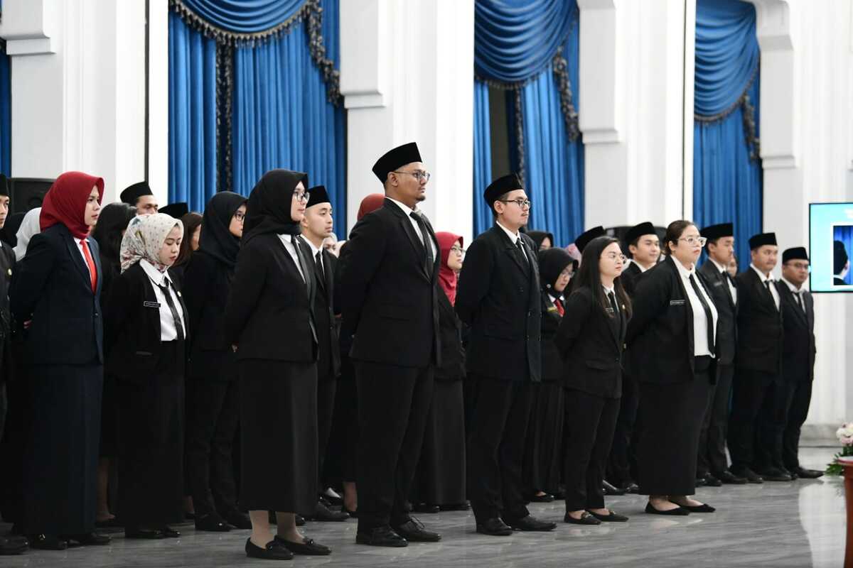 Ridwan Kamil Melantik 1.664 PNS Fungsional