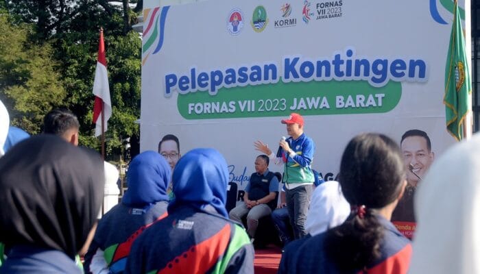Sekda Jabar Lepas Kontingen Jabar Pada Fornas 2023