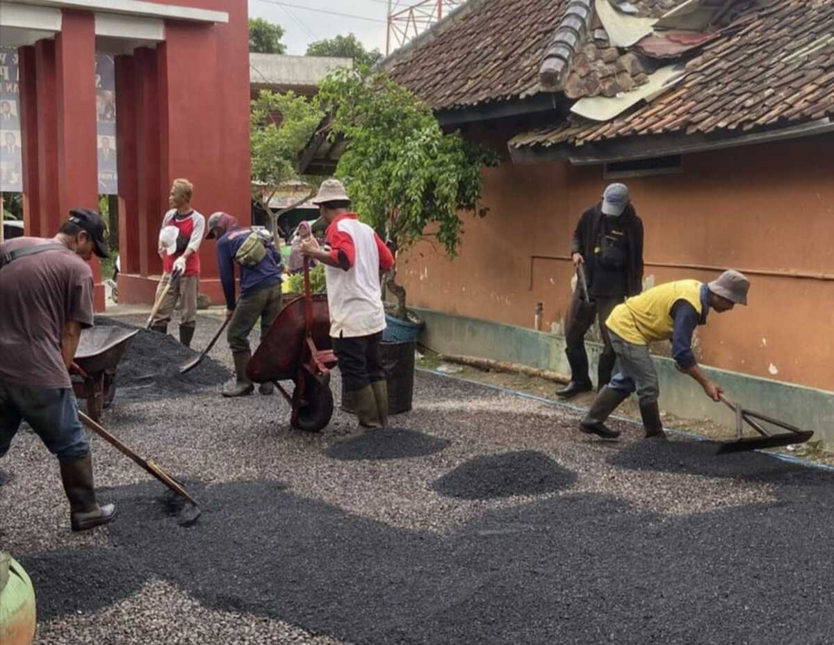 Wilman Singawinata Hotmiks Kompleks SMK Mitra Pasunda 2 Wilman Singawinata Hotmiks Kompleks SMK Mitra Pasunda