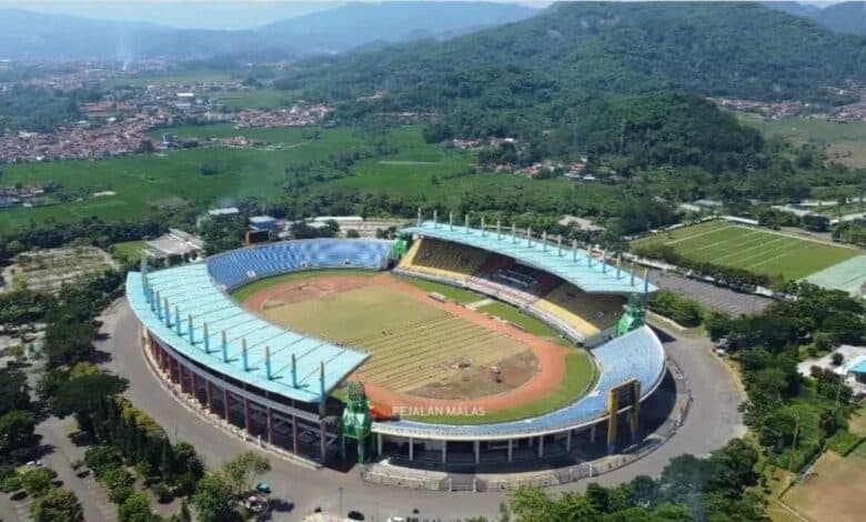 10 November 2023 Sejarah Baru Stadion Si Jalak Harupat