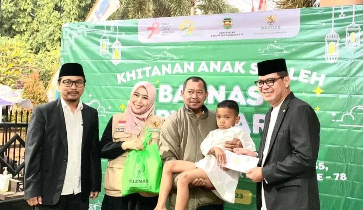 100 Anak di Kabupaten Purwakarta Sunatan Massal