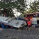 2 Bus Antarprovinsi di Ngawi Adu Banteng