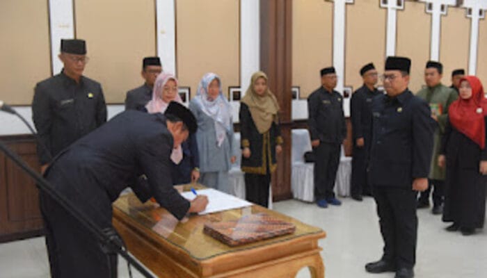 Achmad Fahmi Melantik 7 Pejabat Pimpinan Tingi Pratama