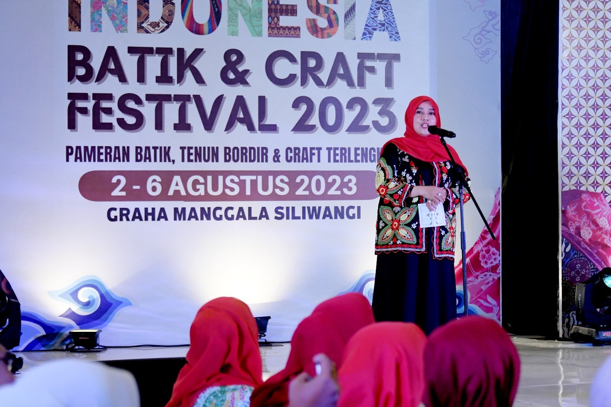 Indonesia Batik and Craft Festival Hadirkan Produk Khas