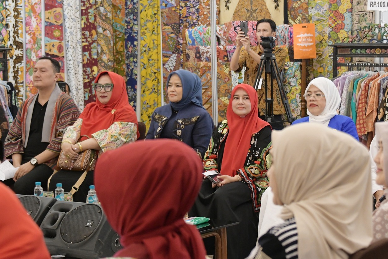 Indonesia Batik and Craft Festival Hadirkan Produk Khas