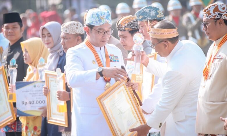 Kelurahan Cibeber Kota Cimahi Juara 2 Posyandu Awards 2023
