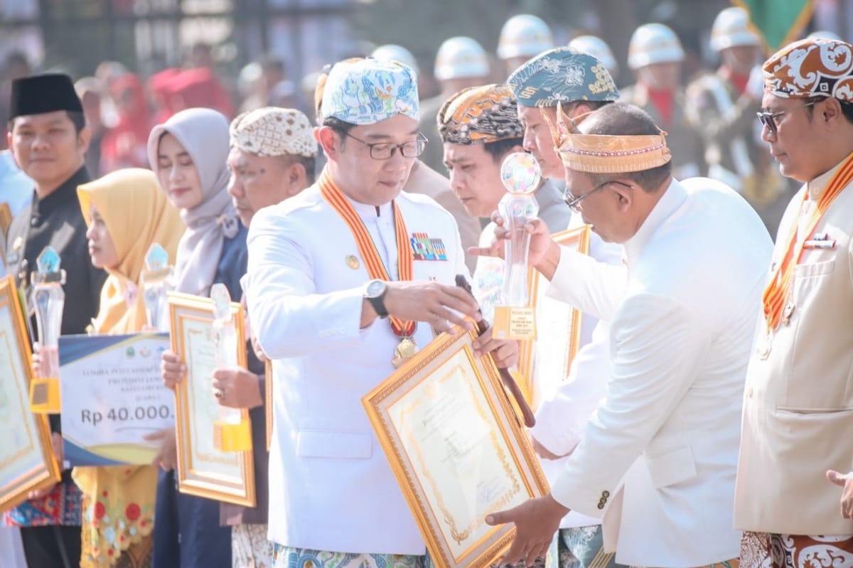 Kelurahan Cibeber Kota Cimahi Juara 2 Posyandu Awards 2023