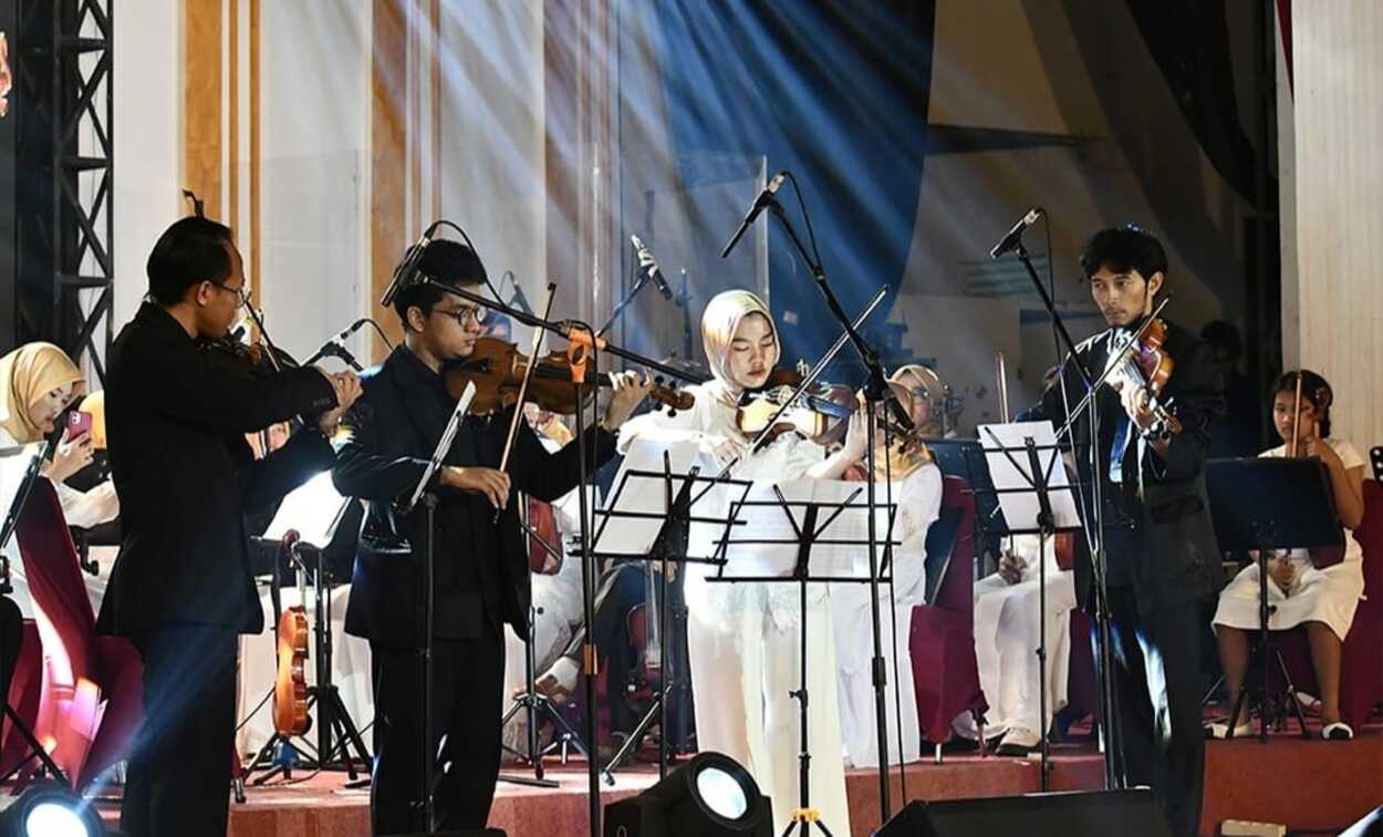 Konser Orkestra Komunitas Biola Sukabumi Diapresiasi Fahmi