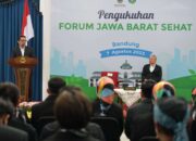 Ridwan Kamil Melantik Forum Jabar Sehat