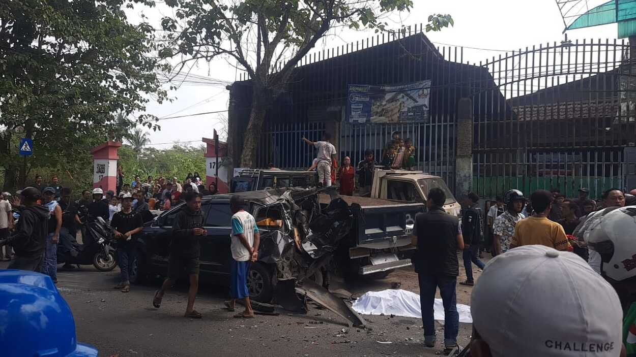 Tabrakan Beruntun di Cianjur Tewaskan 1 Orang dan Beberapa Terluka