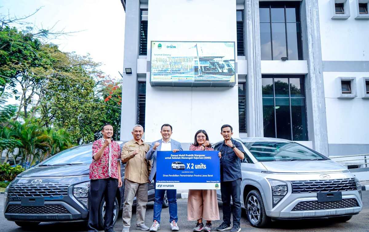 Disdik Jabar Terima 2 Mobil Stargazer dari CSR