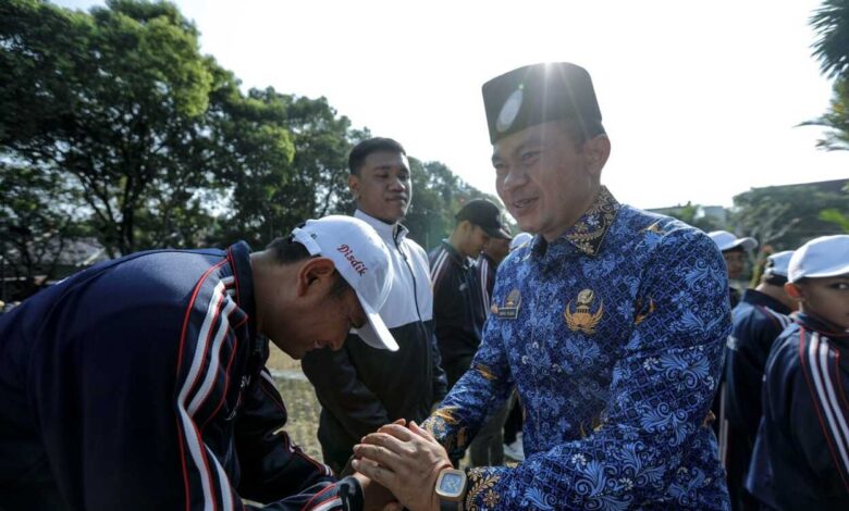 Kadisdik Jabar Lepas 35 Kontingen 02SN SD dan SMP