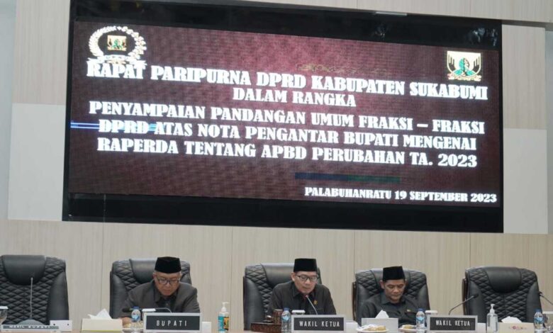 Paripura Ke-22 DPRD Kab Sukabumi Sampaikan Pandangan Fraksi