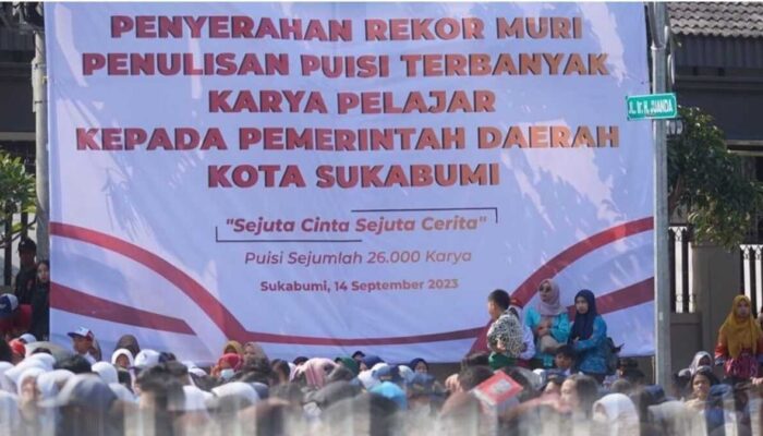 Puisi Sejuta Cinta Sejuta Cerita Pecahkan Rekor MURI