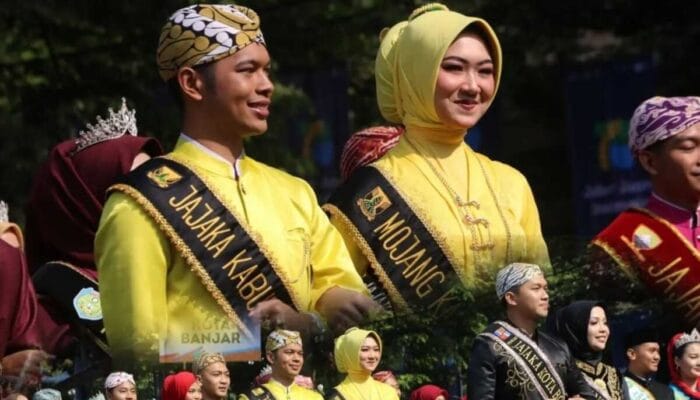 Surup Kidang Turun Kungkang Andalan Karnaval Sukabumi