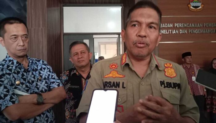 Arsan Latif Wacana Kembangkan Selatan KBB Penghasil Susu Sapi