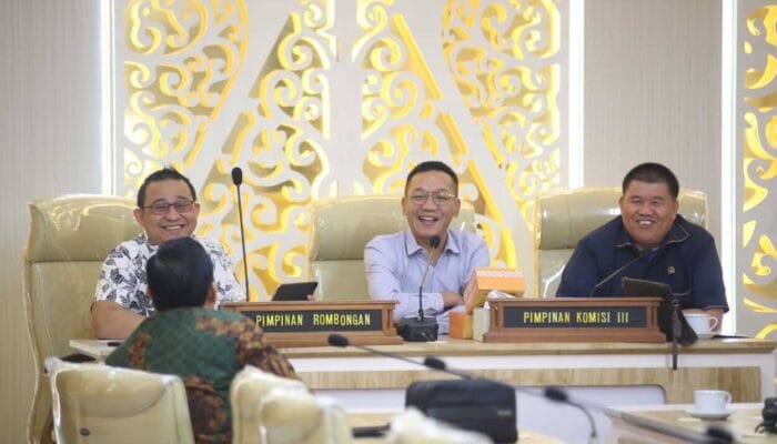 DPRD Jawa Barat Menerima Studi Banding DPRD Kaltim