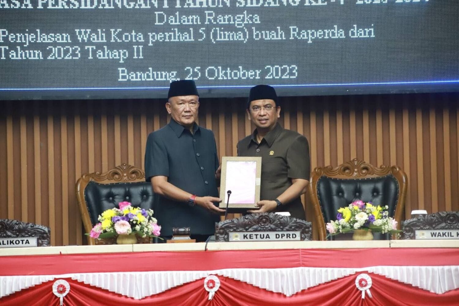 DPRD Kota Bandung Rapat Paripurna Terkait 5 Raperda