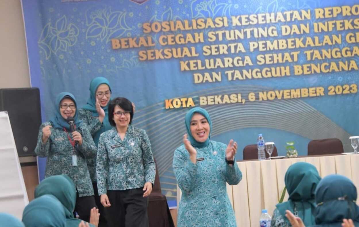 Amanda Soemedi Ikut Pantau Lomba Posyandu di Bekasi