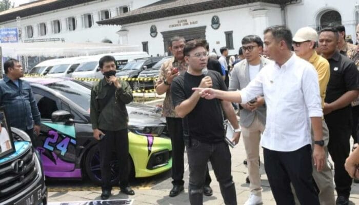 Bey Machmudin Acungi Jempol Road to The 30th GIIAS