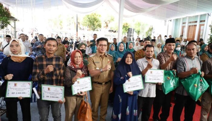 Bupati Bandung Kembali Gelar Bunga Desa di Cicalengka