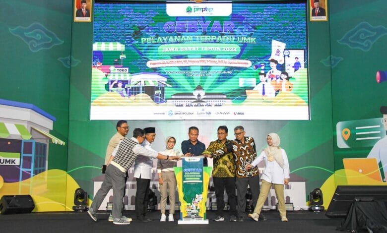 Pemprov Jabar Dorong Usaha Mikro dan Kecil Naik Kelas 1 Pemprov Jabar Dorong Usaha Mikro dan Kecil Naik Kelas