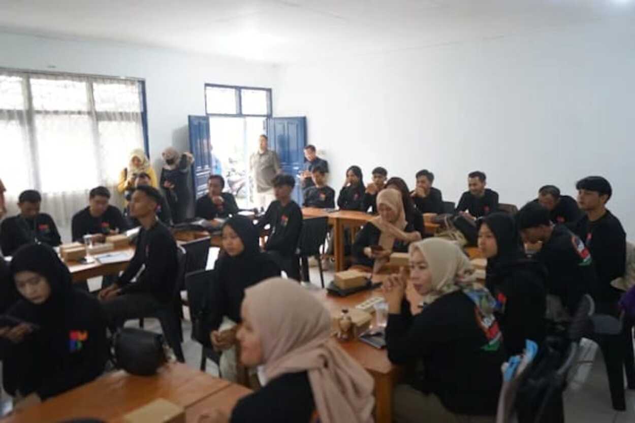 50 Remaja di Kota Sukabumi Belajar Menjadi Barista