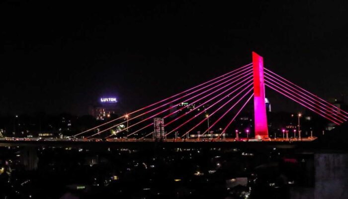 Jembatan Pasupati Kota Bandung Hadirkan Kembang Api Virtual