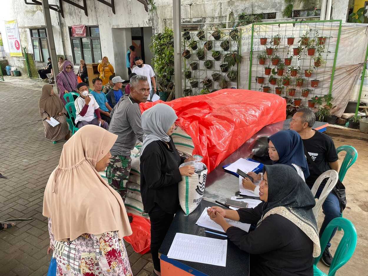 Pemerintah Kota Cimahi Salurkan Bantuan Rastrada