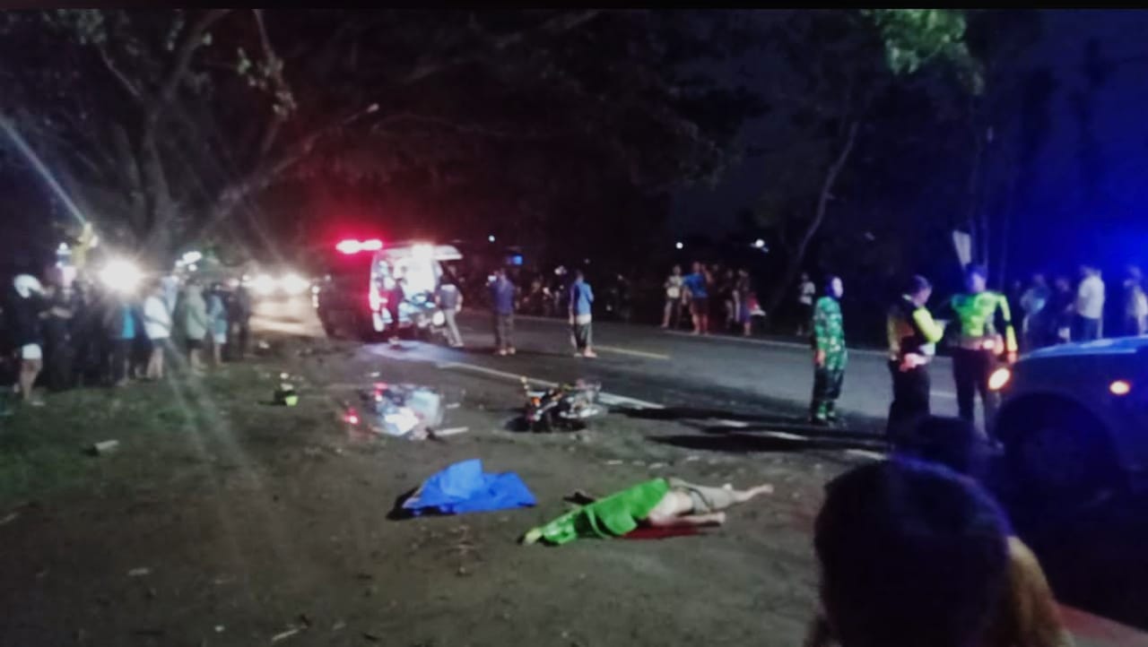 2 Pria Tengah Berboncengan Dihantam Bus Eka