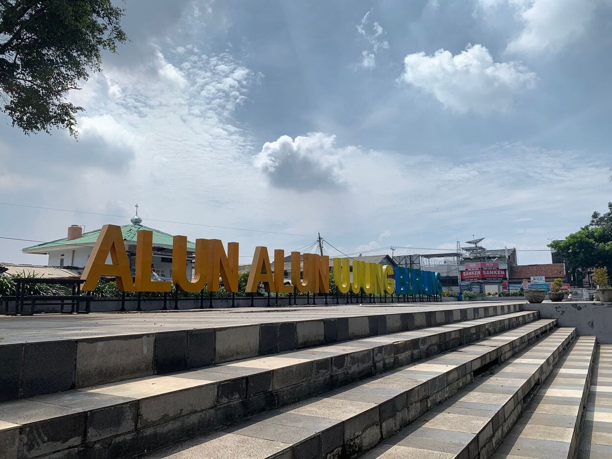 Alun-alun Ujungberung di Kota Bandung Patut Dikunjungi