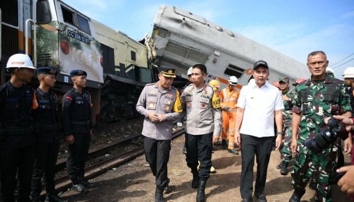 Bey Machmudin Tinjau Lokasi Kecelakaan Kereta Api