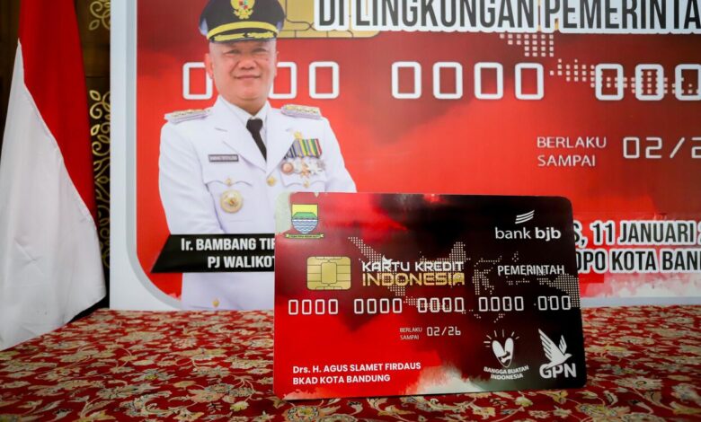 Pemerintah Kota Bandung Luncurkan Kartu Kredit