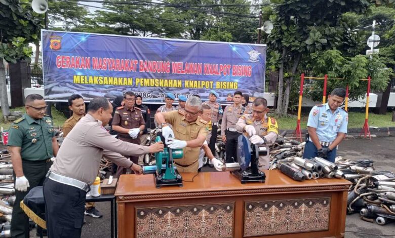 Polrestabes Bandung Musnahkan 11.230 Knalpot Bising