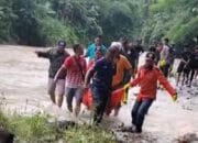 Teten Taupik Ngambang di Sungai Gegerkan Warga Cianjur