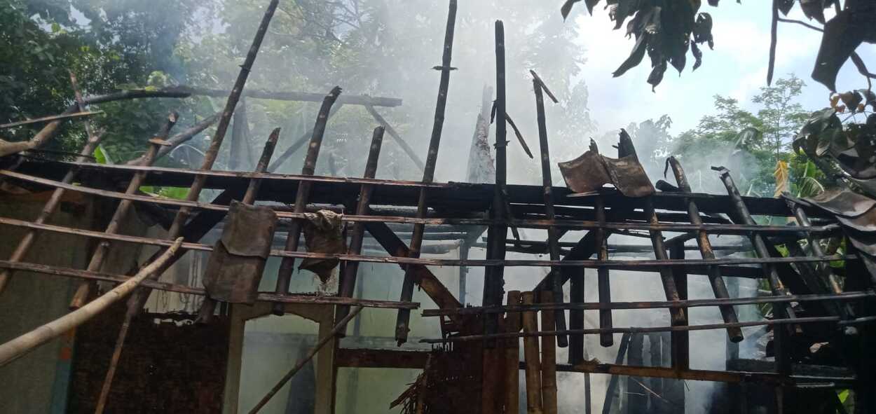 1 Rumah Panggung di Cianjur Ludes Kebakaran