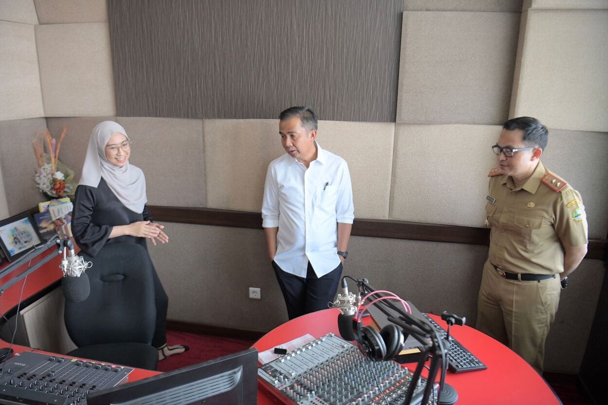 Bey Machmudin Kunjungi Kantor Dinas OPD Pemprov Jabar