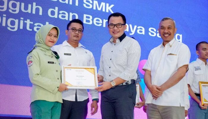 Disdik Jabar Gandeng Lazada Dorong Siswa Jadi Wirausaha