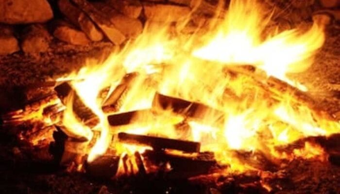 Kebakaran di Ciloto Cinjur Hanguskan 5 Rumah Warga