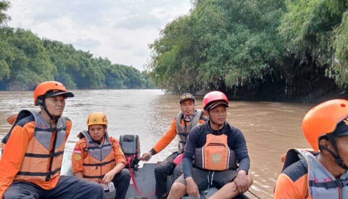 Pemuda Hanyut di Sungai Bengawan dalam Pencarian